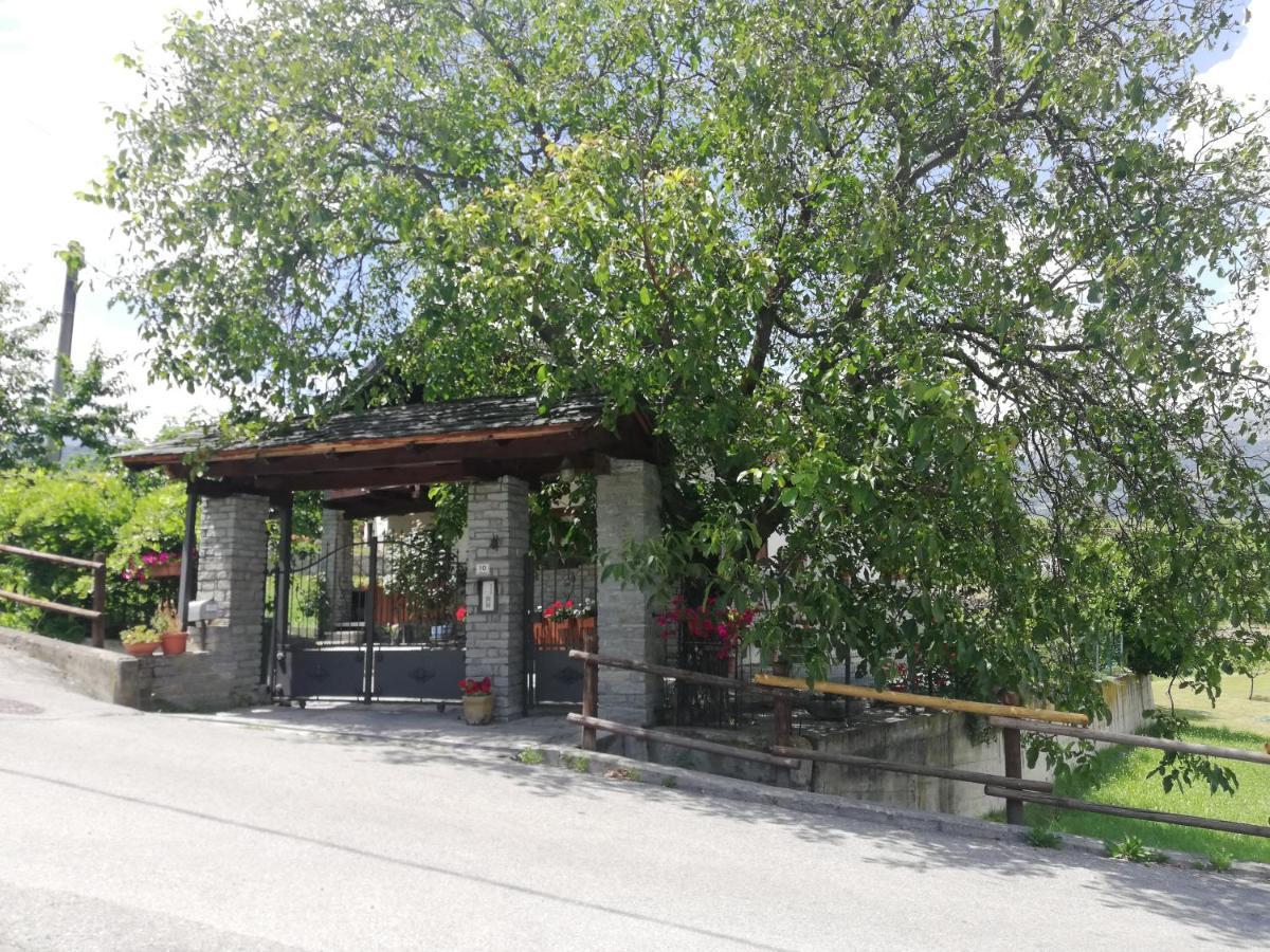 Hotel A Casa Da Elide Aymavilles Zewnętrze zdjęcie